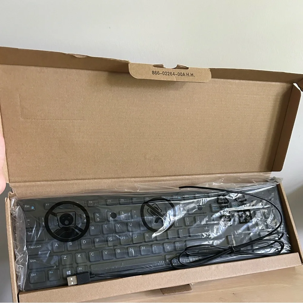 Dell Wired Slim Keyboard KB216-BK-US - Standard Desktop Multimedia USB - Black